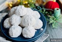 Pecan Snowball Cookies Recipe: Melt-in-Your-Mouth Holiday Treat