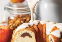 Irresistible Apple Butter Swirl Pound Cake Recipe