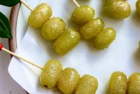 Champagne Grapes: Flavor, Uses, and Where to Buy