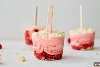 Raspberry Shortcake Popsicles: Creamy Summer Treat