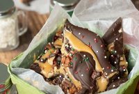 Salted Caramel Chocolate Bark: Foolproof Recipe