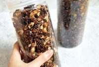 Homemade Cashew Chocolate Granola Recipe