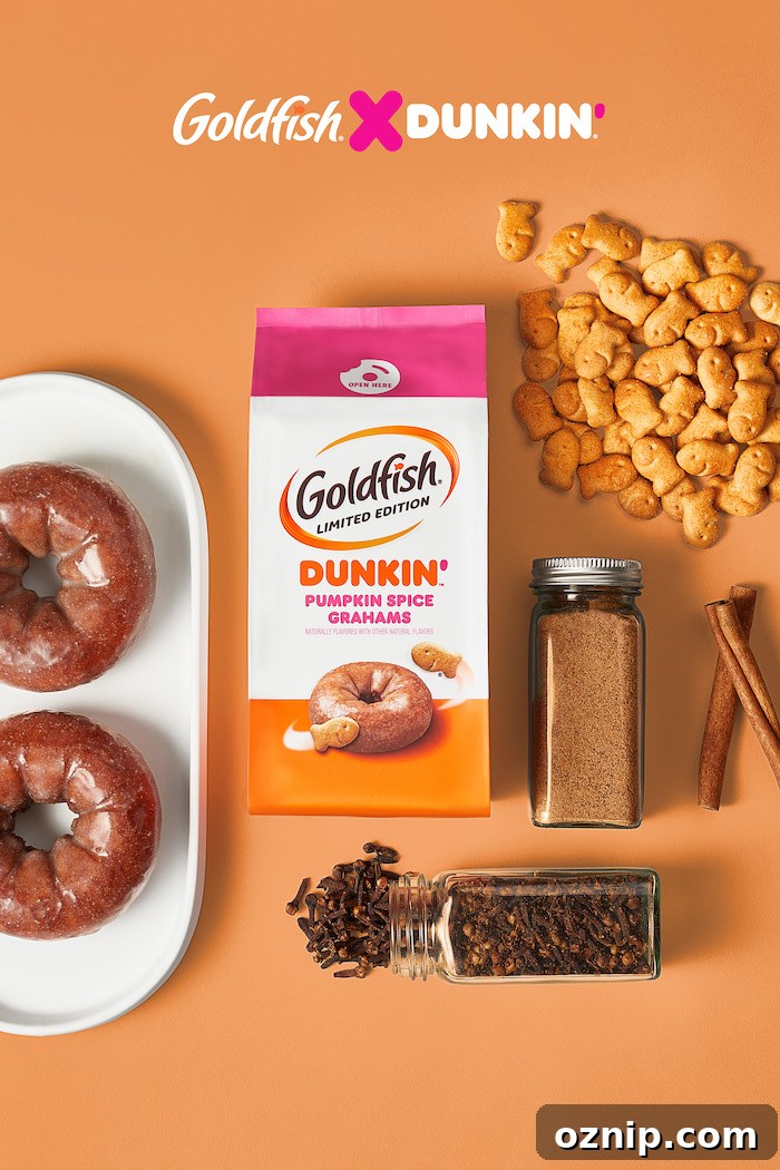 Goldfish Debuts Dunkin Pumpkin Spice Grahams for Fall 5 Pumpkin Spice Goldfish graham snacks