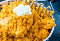Creamy Mashed Sweet Potatoes with Sour Cream