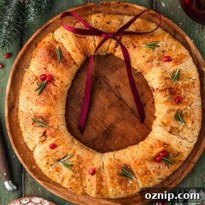 Flaky Bacon and Brie Crescent Wreath Recipe 14 Bacon and brie crescent wreath with jam.