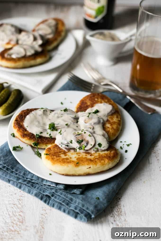 Crispy Potato Cutlets with Creamy Mushroom Sauce 8 Potato cutlets with creamy mushroom and dill sauce