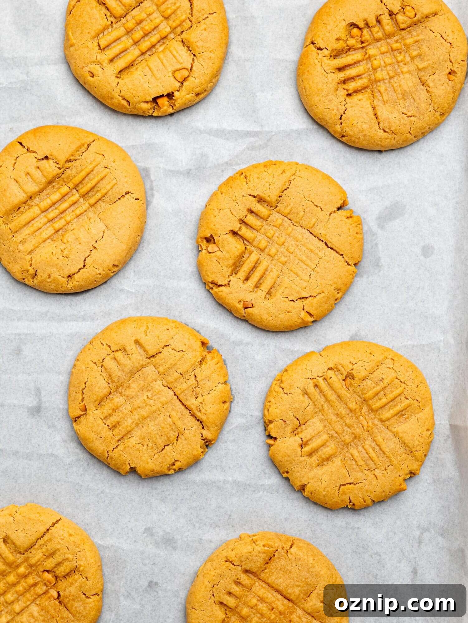 Healthy 5 ingredient peanut butter cookies.