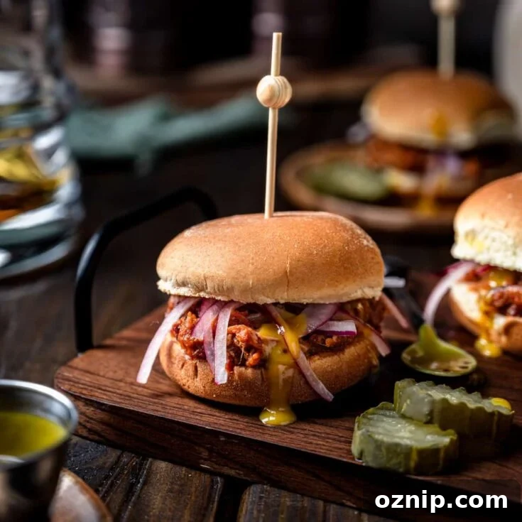 Fall Spiced Pulled Pork Sliders